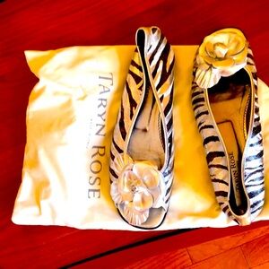Taryn Rose flat shoes